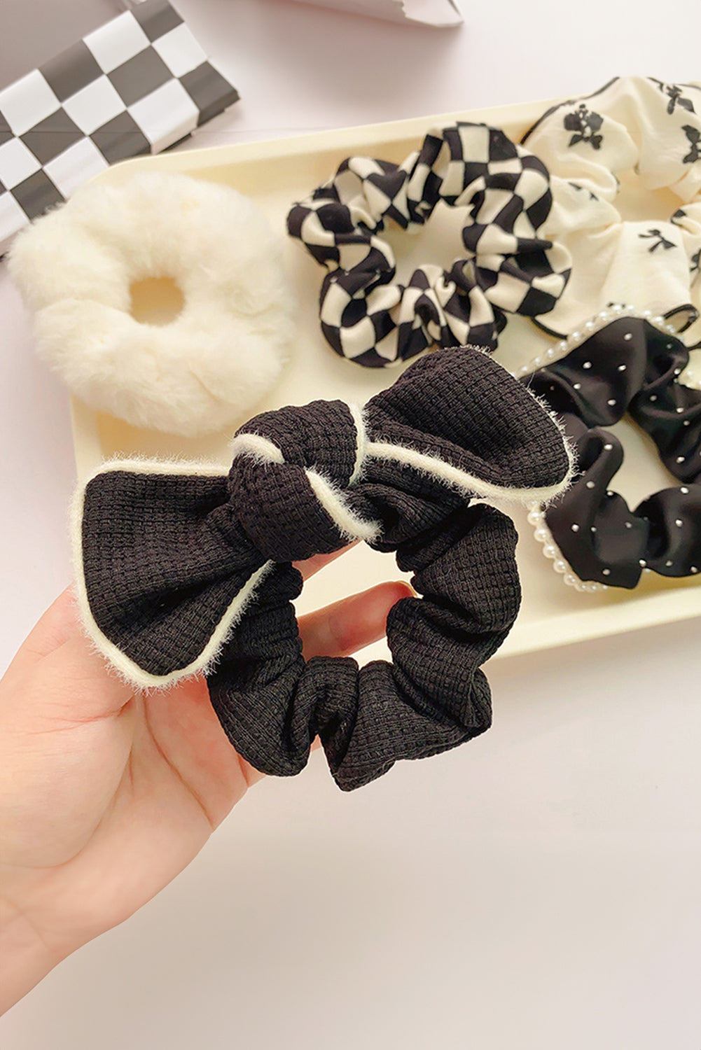 5pcs Plush Mix Scrunchies